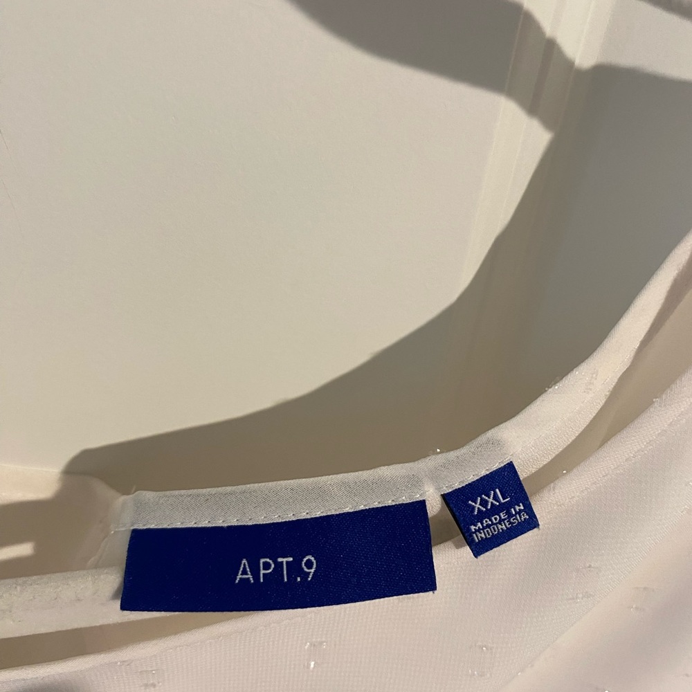 Apt 9 women’s, dress blouse, with layers, size XXL, off white - Picture 5 of 6